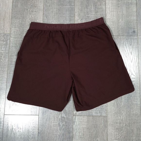 Nike Dri-Fit Women’s Athletic Shorts Size XXL - Picture 2 of 6